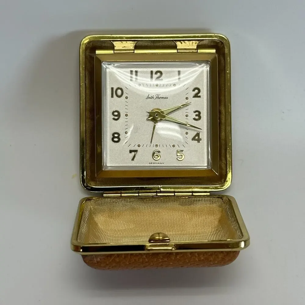 Vtg Seth Thomas Classmate 11 No 948 Red Leather 30 hr Travel Alarm Clock - READ!